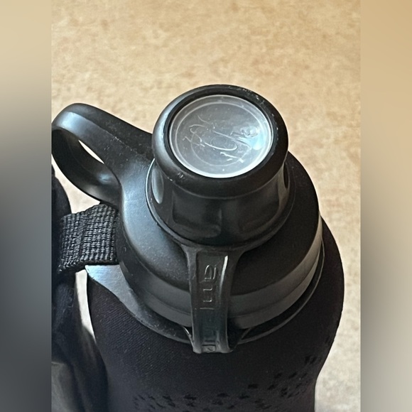 Amphipod for Lululemon Stainless Steel Water Bottle Zippered Pouch - Picture 3 of 14